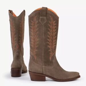 Penelope Chilvers Goldie Boots in Taupe Size 41 NWOT